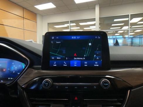 Certified 2020 Ford Escape Titanium image 18