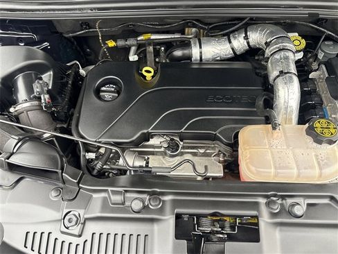 Certified 2022 Buick Encore Preferred w/ Safety Package image 28