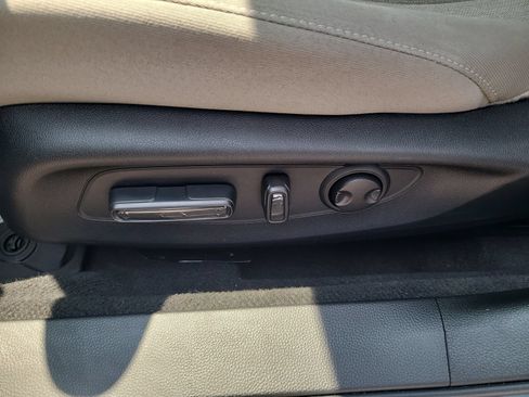 Certified 2025 Honda Accord SE image 12