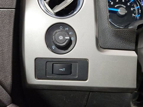 Used 2013 Ford F150 Lariat w/ Mid Equipment Group AWD/4WD image 32