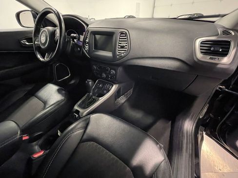 Used 2020 Jeep Compass Latitude w/ Cold Weather Group AWD/4WD image 26