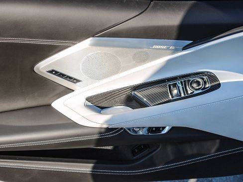 Used 2023 Chevrolet Corvette Stingray Premium Cpe image 21