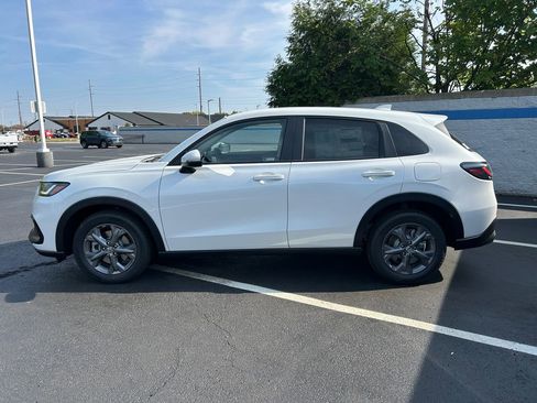 New 2027 Honda HR-V LX image 2