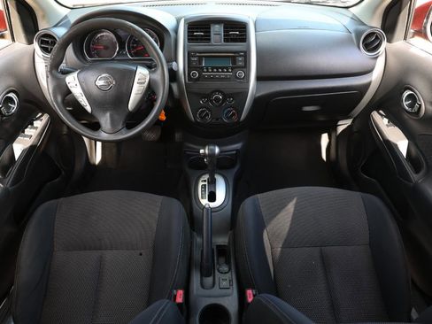 Used 2016 Nissan Versa SV image 2