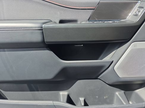 Used 2025 Ford F150 Raptor AWD/4WD image 25