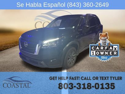 Used 2024 Nissan Pathfinder SV