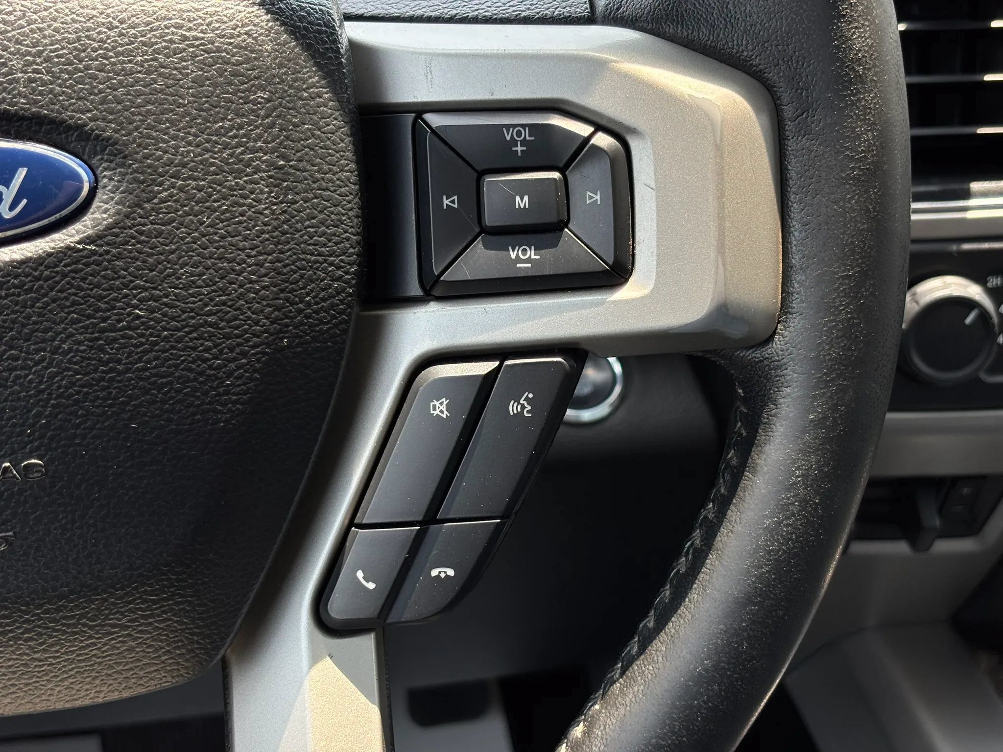 Used 2019 Ford F250 Lariat w/ Lariat Ultimate Package AWD/4WD image 30