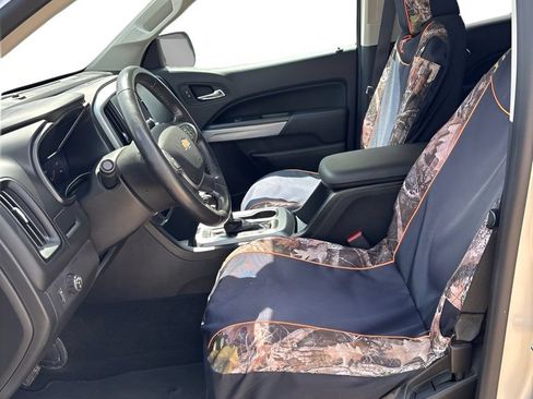 Used 2015 Chevrolet Colorado LT w/ LT Convenience Package RWD image 13