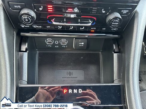 Used 2024 Jeep Grand Cherokee L Laredo image 32