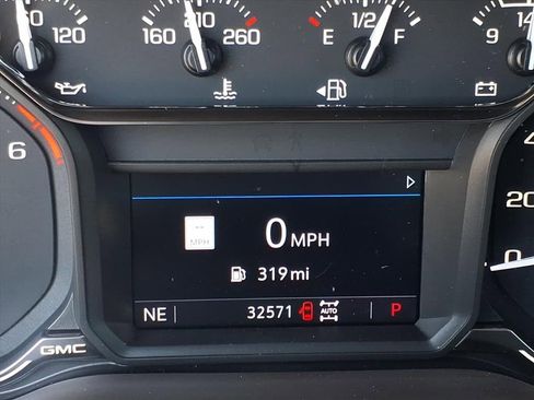 Used 2022 GMC Sierra 1500 SLT w/ SLT Premium Plus Package image 27