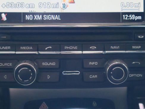 Used 2013 Porsche Cayenne GTS image 38