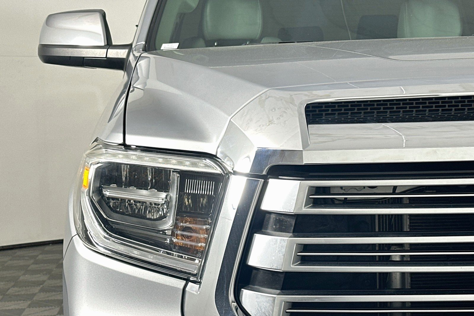 Used 2021 Toyota Tundra Limited w/ Limited Premium Package RWD image 15