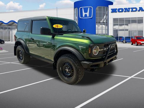Used 2023 Ford Bronco Black Diamond image 1