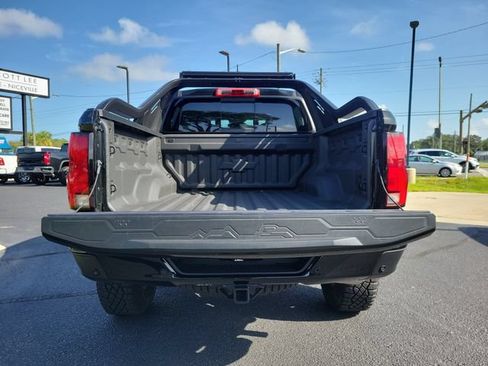 Used 2026 Chevrolet Colorado ZR2 w/ Technology Package AWD/4WD image 29