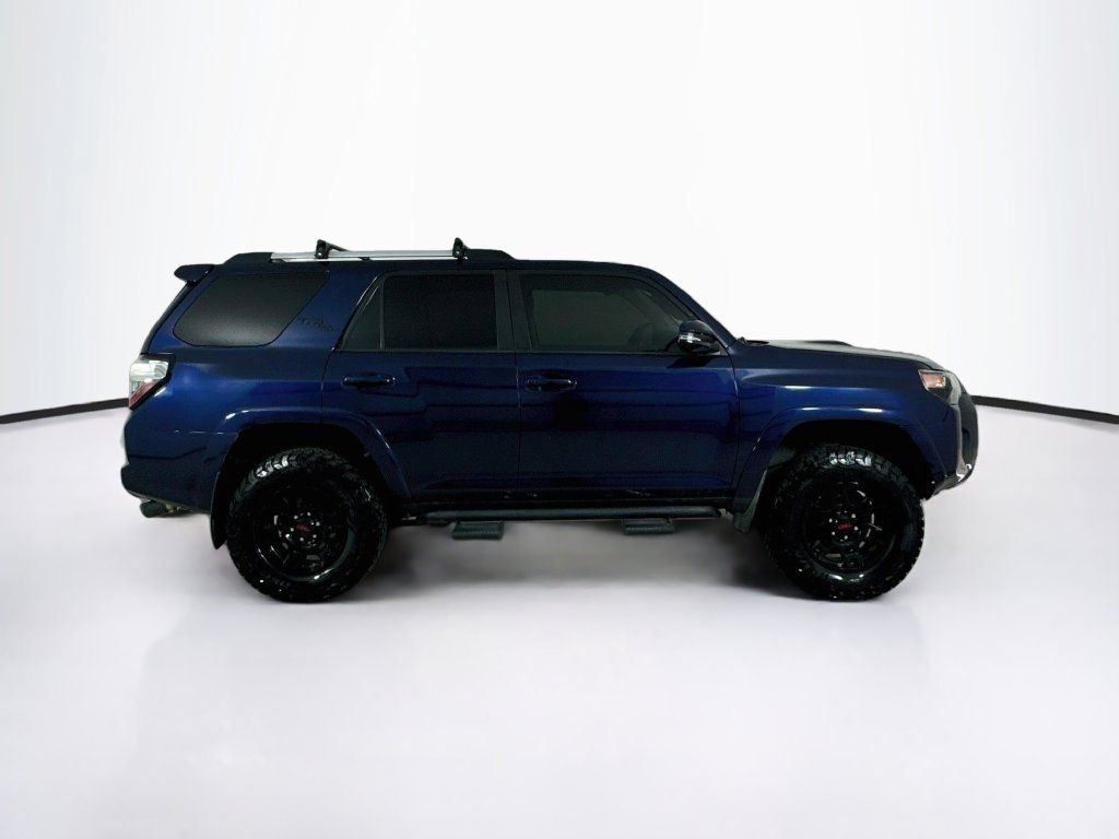 Used 2018 Toyota 4Runner TRD Off-Road Premium AWD/4WD image 8