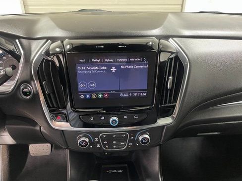 Used 2023 Chevrolet Traverse LT w/ Midnight/Sport Edition AWD/4WD image 16