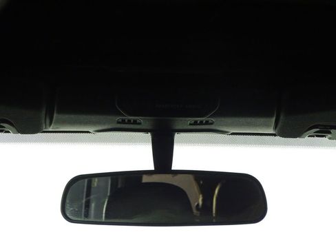 Used 2018 Jeep Wrangler Unlimited Sahara w/ Safety Group image 25