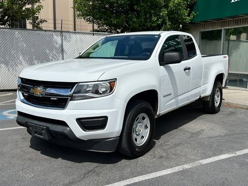 Used 2020 Chevrolet Colorado W/T w/ WT Convenience Package AWD/4WD image 3