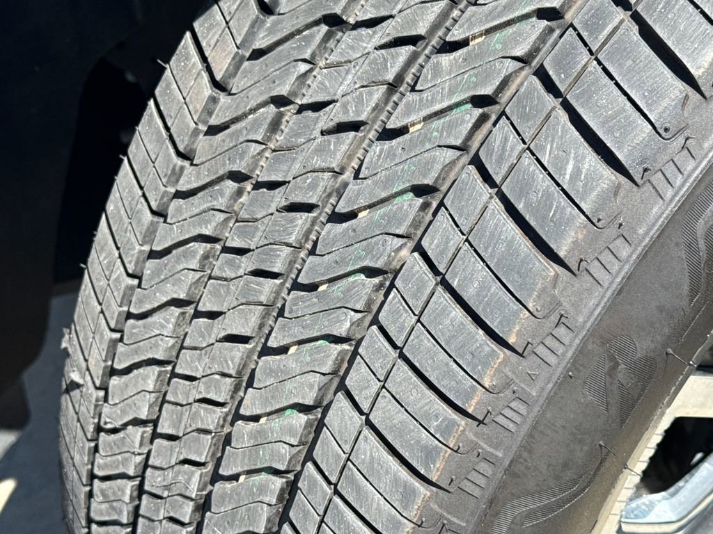 Certified 2024 GMC Yukon Denali Ultimate AWD/4WD image 12
