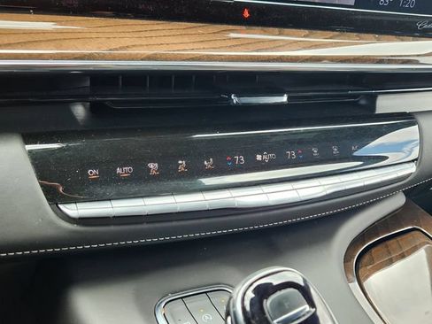 Used 2023 Cadillac Escalade Sport Platinum w/ Heavy-Duty Trailer Package AWD/4WD image 17