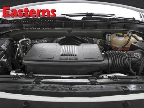 Used 2023 Chevrolet Suburban Premier RWD image 7