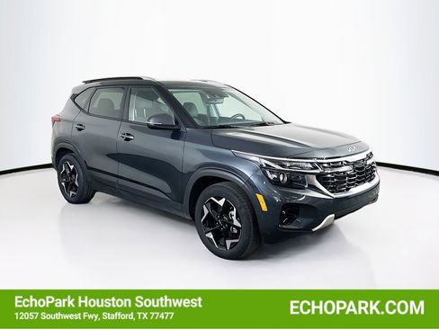 Used 2025 Kia Seltos S image 1