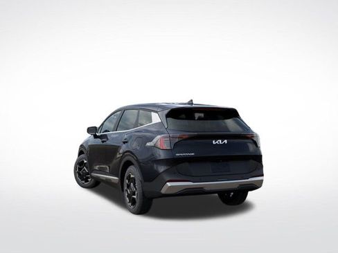 New 2026 Kia Sportage EX FWD image 4