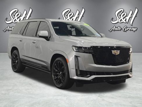 Used 2023 Cadillac Escalade Sport w/ LPO, ONYX Package image 2