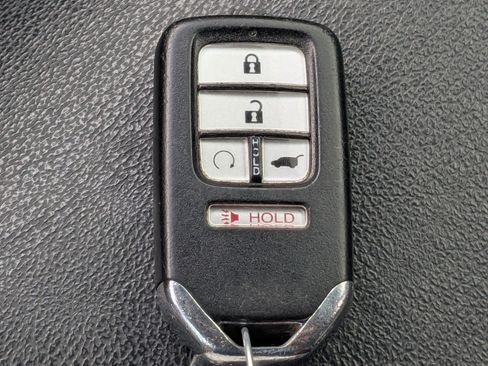 Used 2019 Honda Pilot Touring image 23