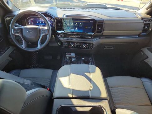 Used 2025 Chevrolet Silverado 1500 ZR2 w/ Technology Package image 11