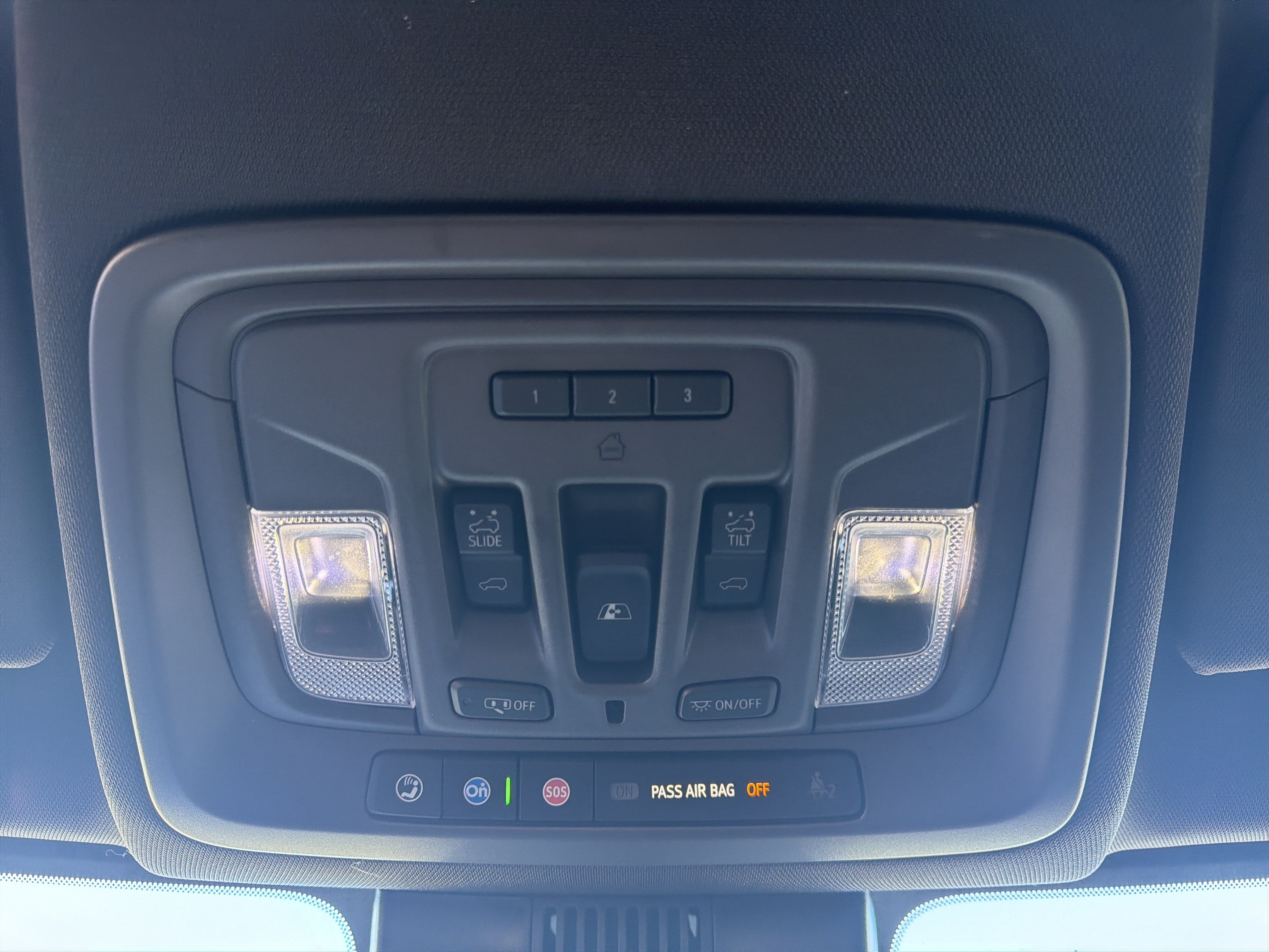 Used 2025 GMC Sierra 1500 Denali AWD/4WD image 29