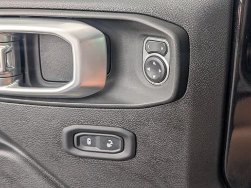 Used 2020 Jeep Wrangler Unlimited Sport AWD/4WD image 18