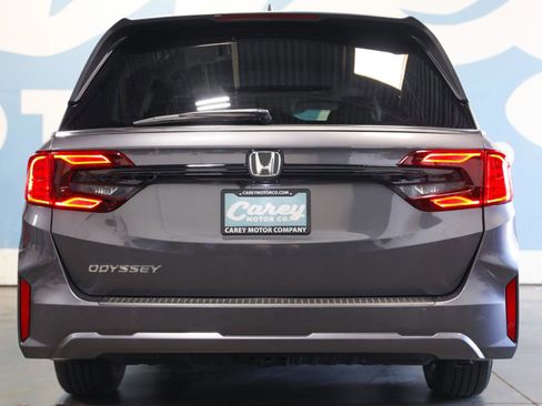 Used 2026 Honda Odyssey EX-L image 8