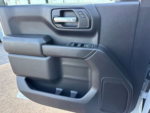 Used 2024 Chevrolet Silverado 1500 Custom Trail Boss w/ LPO, Dark Essentials Package AWD/4WD image 16