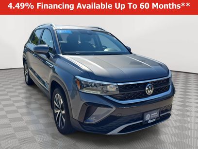 Certified 2023 Volkswagen Taos SE w/ Panoramic Sunroof Package
