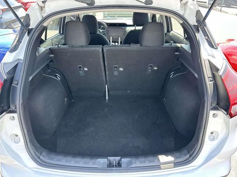 Used 2021 Nissan Kicks S image 11