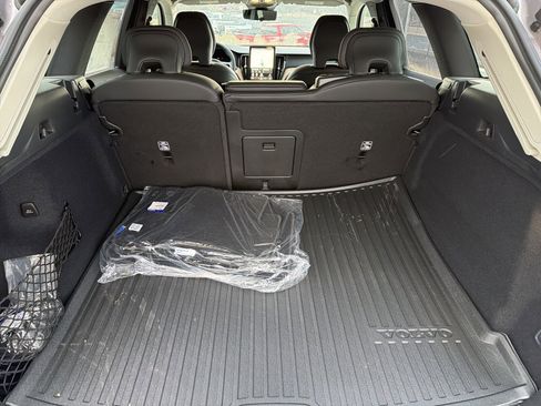 New 2026 Volvo XC60 B5 Ultra w/ Protection Package Premier image 17