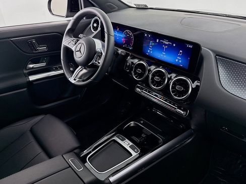 Certified 2026 Mercedes-Benz GLA 250 4MATIC image 17