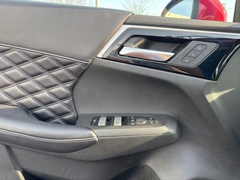 Used 2023 Mitsubishi Outlander AWD image 17