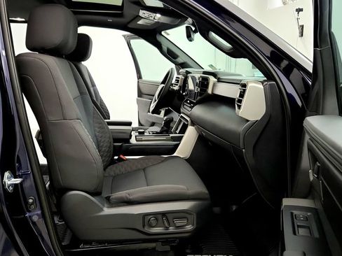 Certified 2025 Toyota Sequoia SR5 AWD/4WD image 23