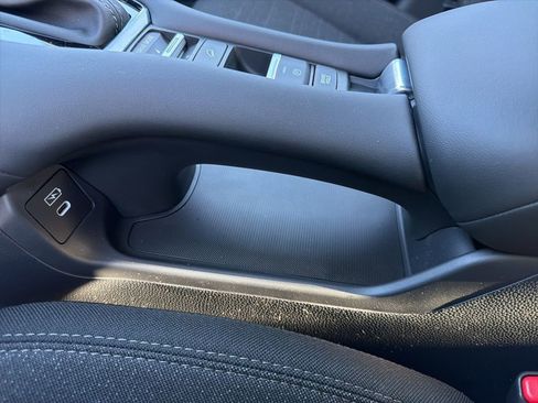 New 2026 Honda HR-V LX image 22