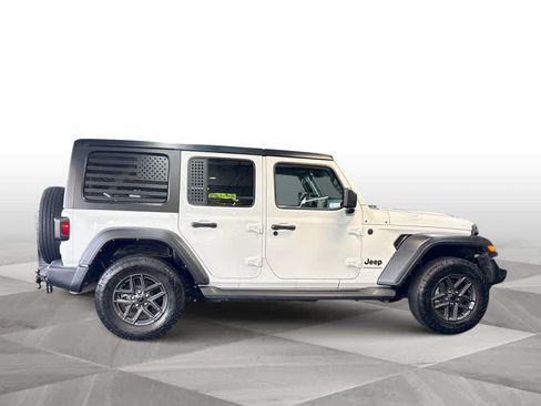 Used 2024 Jeep Wrangler Unlimited Sport AWD/4WD image 9
