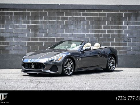 Used 2018 Maserati GranTurismo Sport RWD image 1