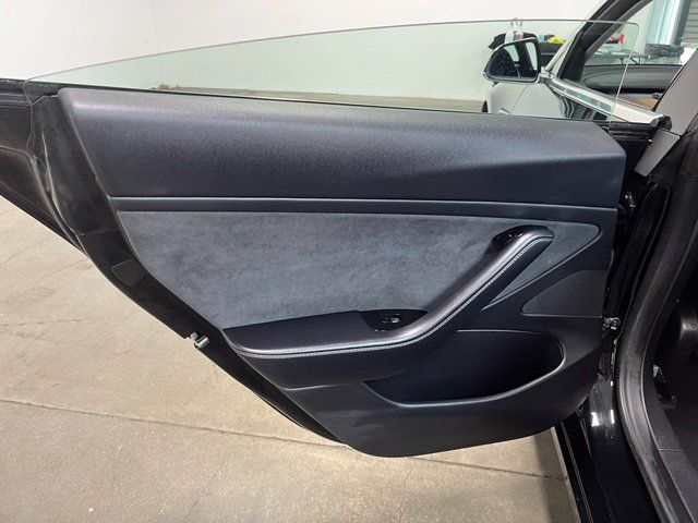 Used 2018 Tesla Model 3 Long Range AWD/4WD image 19