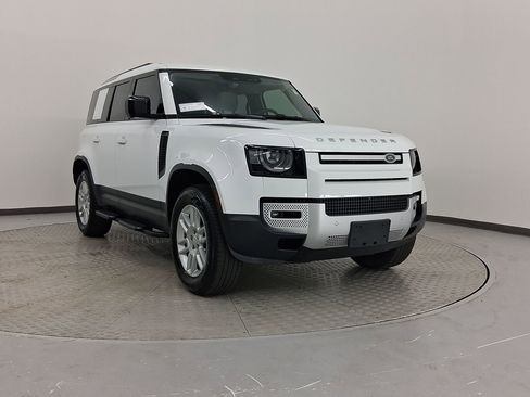 Used 2025 Land Rover Defender 110 S image 7