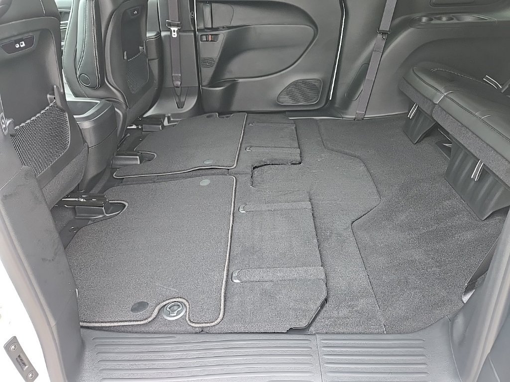 New 2026 Chrysler Pacifica Select w/ S Appearance Package FWD image 91
