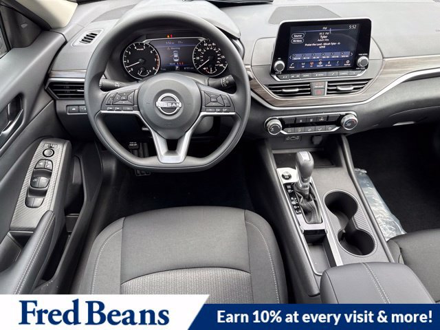 New 2026 Nissan Altima 2.5 SV FWD image 19