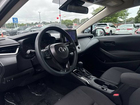 Used 2024 Toyota Corolla LE FWD image 13