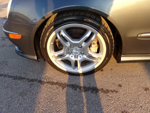 Used 2009 Mercedes-Benz CLK 550 Cabriolet w/ Premium I Pkg image 32