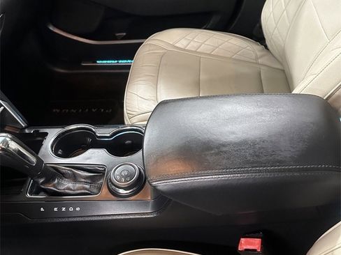 Used 2016 Ford Explorer Platinum image 19